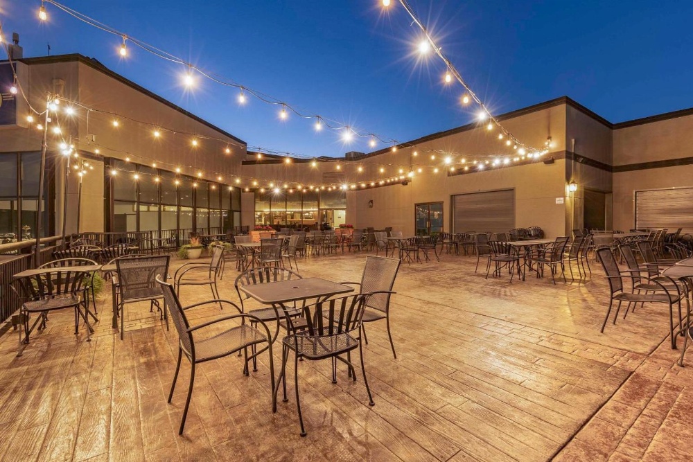 Standard Queen Room with Two Queen Beds - Non Smoking 